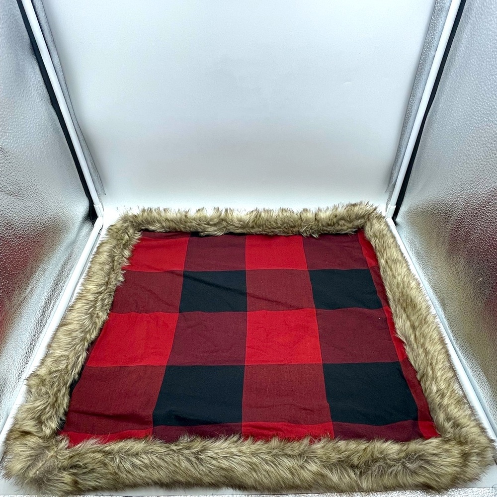 Aspen: Red & Black Plaid Pillowcase in Buffalo Check Pattern with Faux Fur Trim